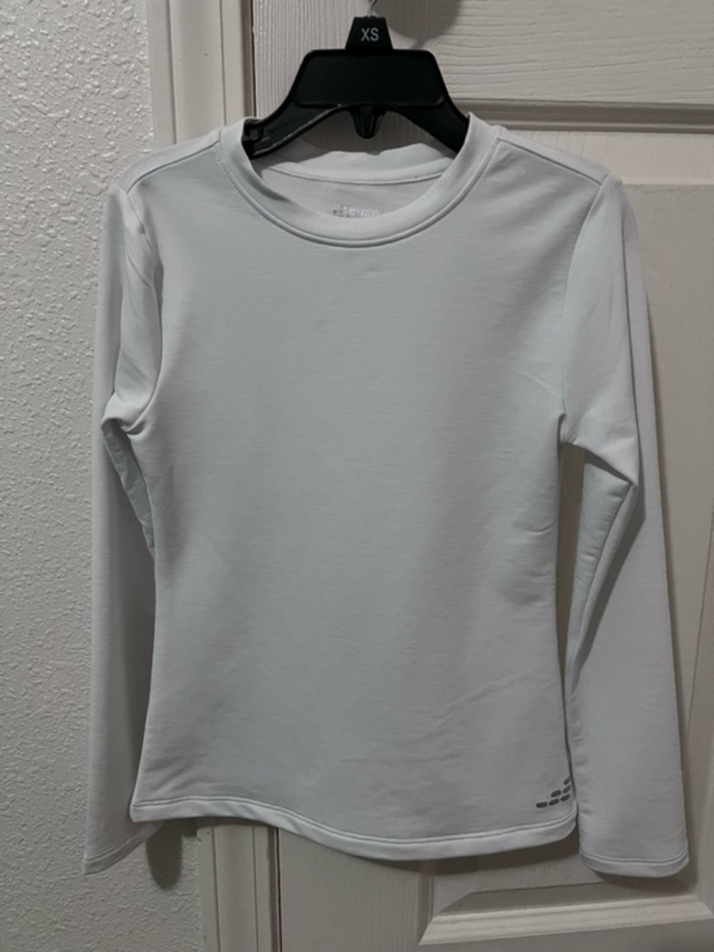 bcg White Cold Weather Performance Top